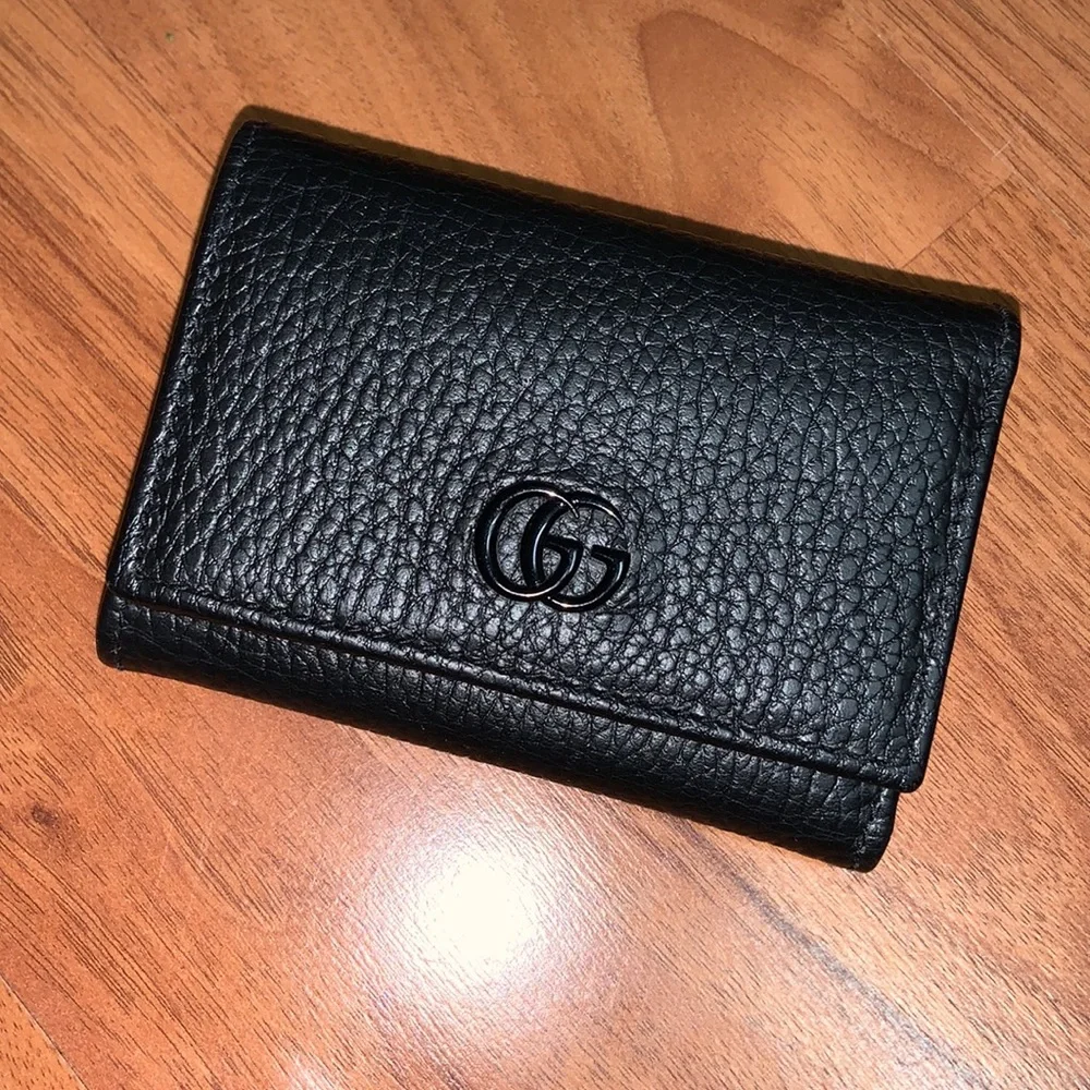 Authentic Gucci GG Marmont Trifold Wallet - Picture 2 of 15